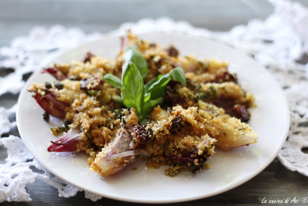 red onions with aromatic herbs