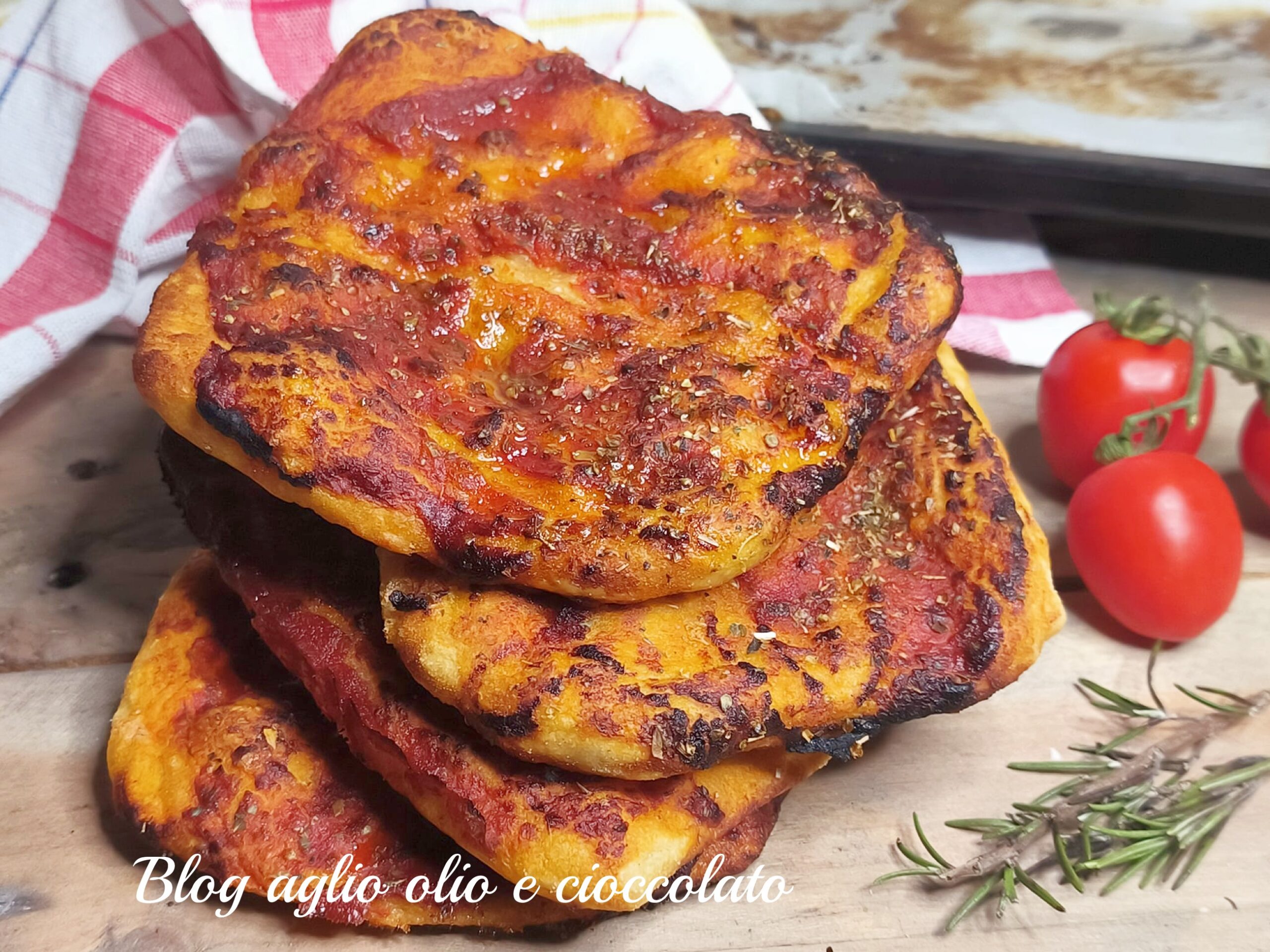 THE RED PIZZETTE OF ROME