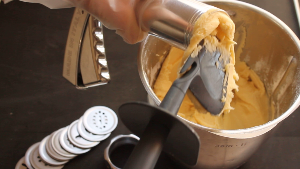 Biscuits with cookie press