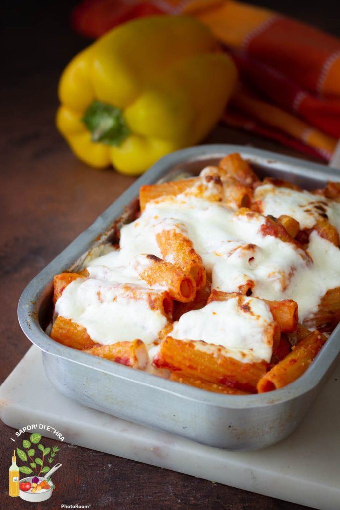 Cheesy Macaroni with Peppers and Crescenza
