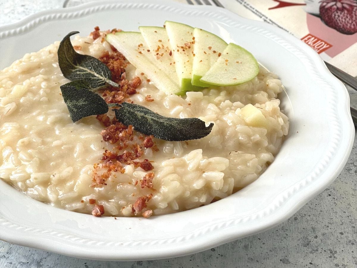 Risotto with Provolone and Green Apple