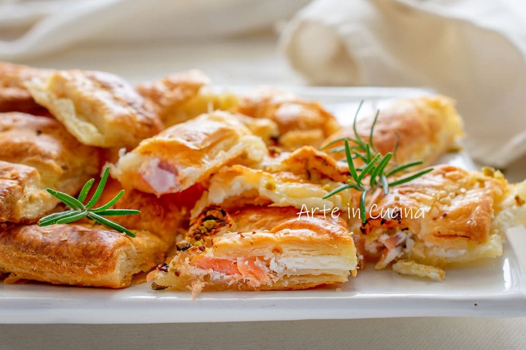 Rustic puff pastry with salmon provola and pistachio