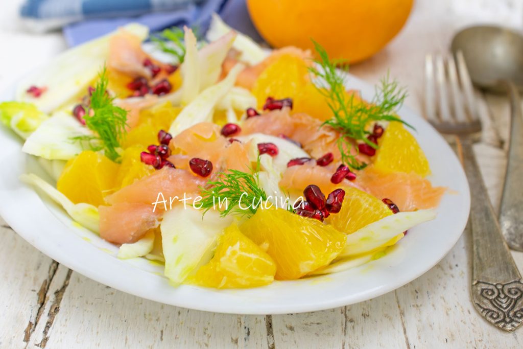 Salad with oranges, fennel, and smoked salmon