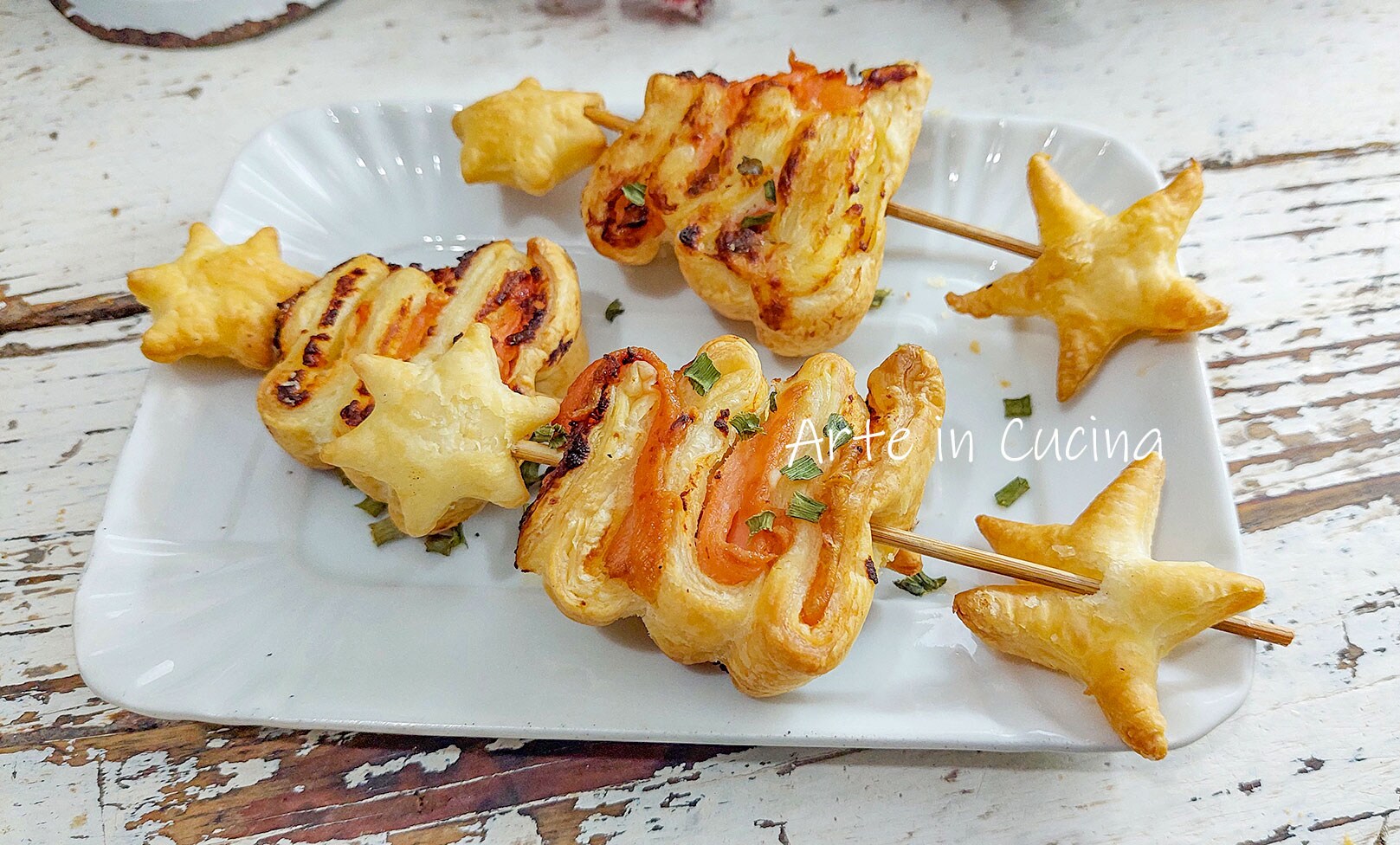 SMOKED SALMON CHRISTMAS TREE PASTRY APPETIZER
