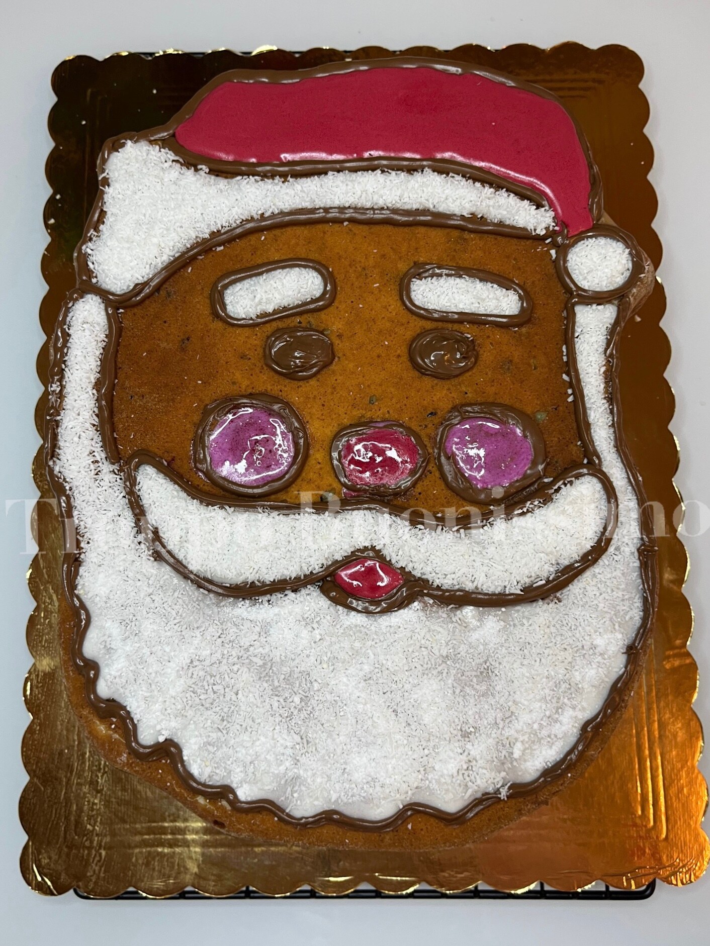 Easy and Fluffy Santa Claus Cake