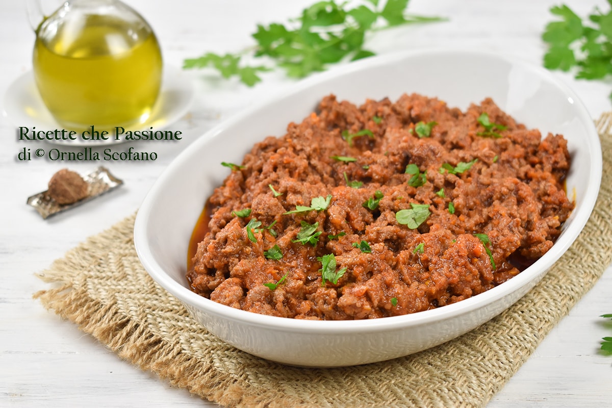 Quick Meat Sauce in Pan