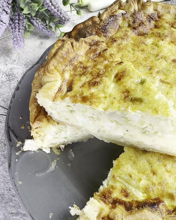 savory pie with ricotta and spring onion