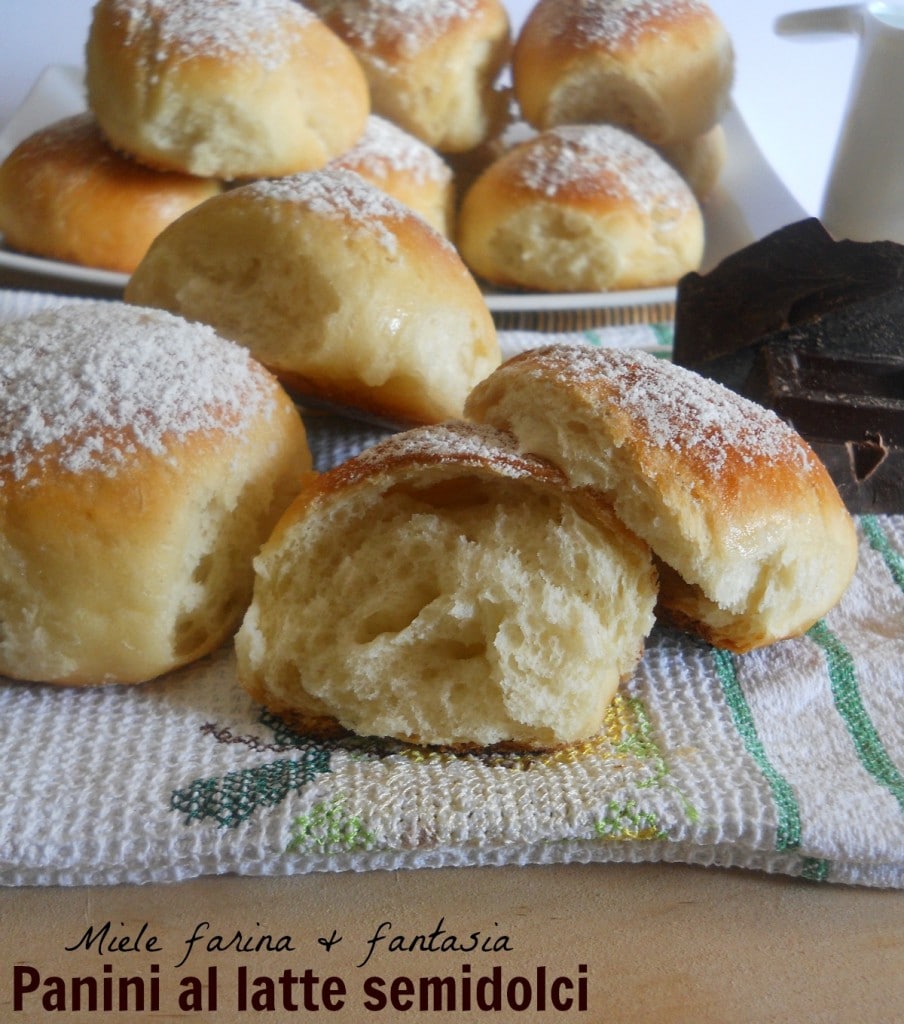 Semi-sweet Milk Rolls without Eggs or Butter