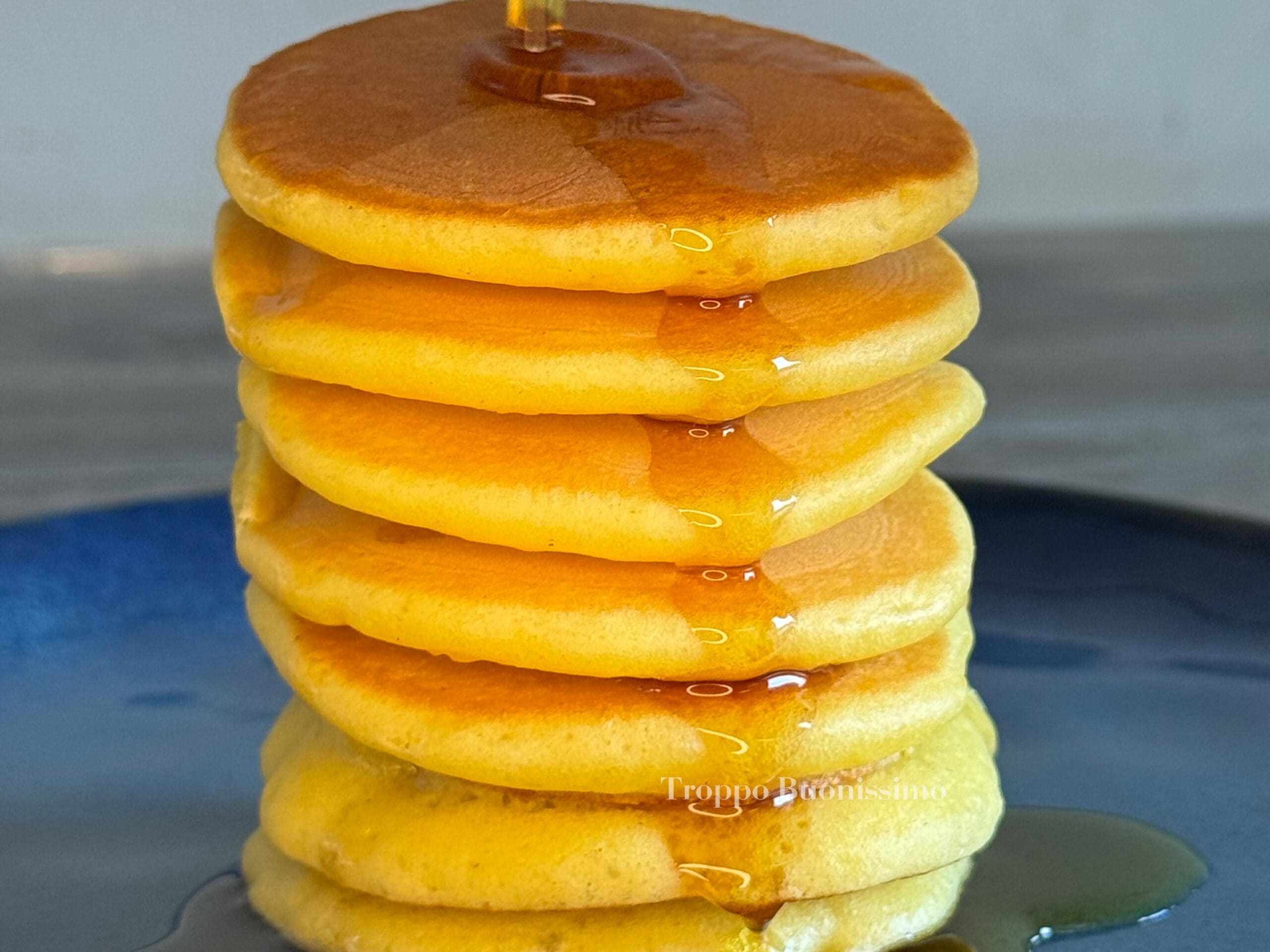 Small and Fluffy Yogurt Pancakes
