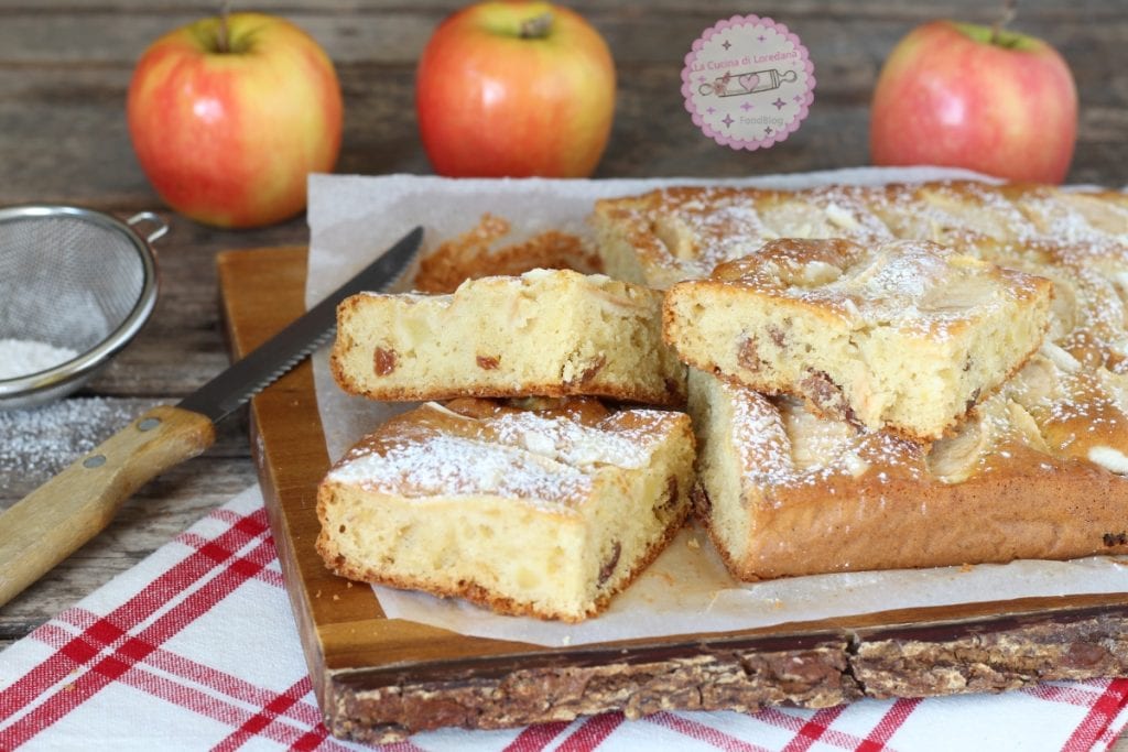 soft apple and raisin cake