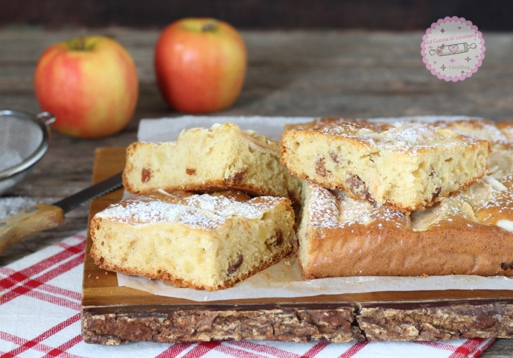 soft apple and raisin cake