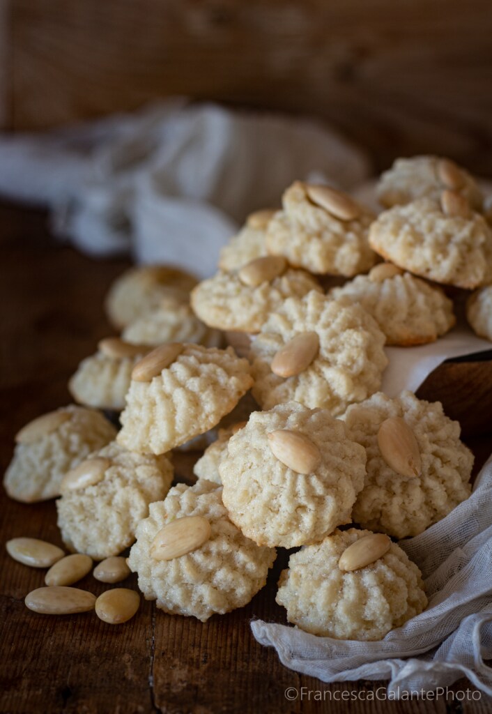 Soft Apulian Almond Pastries