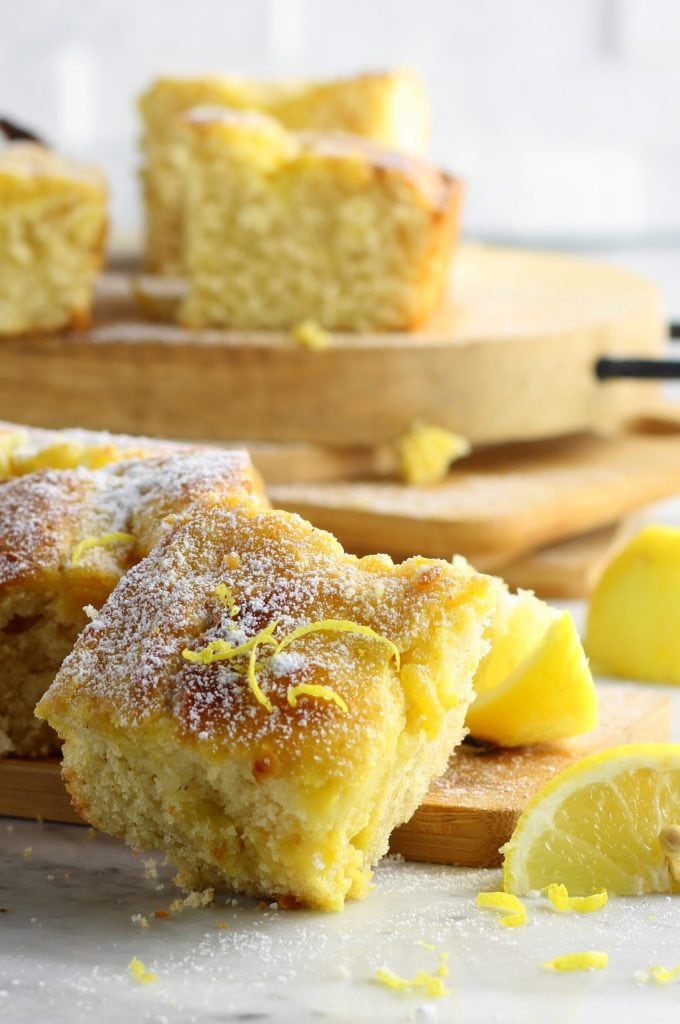 Soft Cake with Lemon Cream