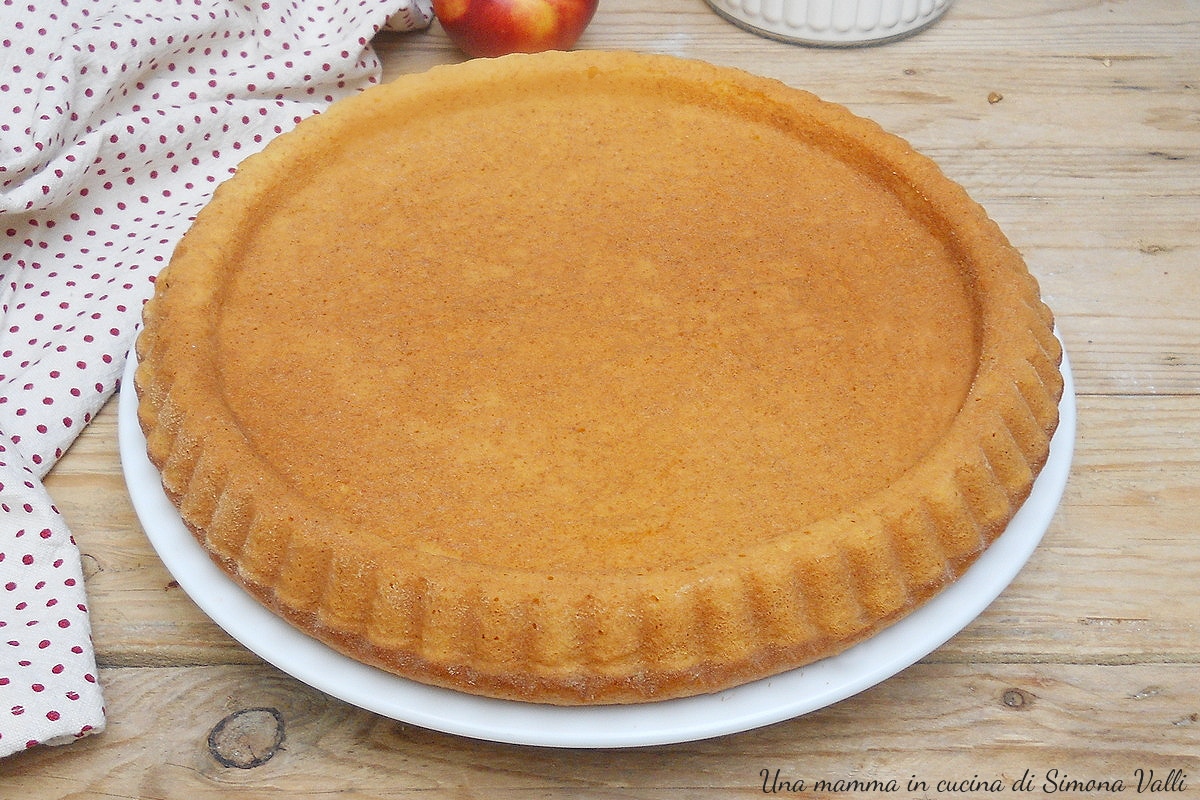 Soft Peach Tart with Blended Peaches in the Batter