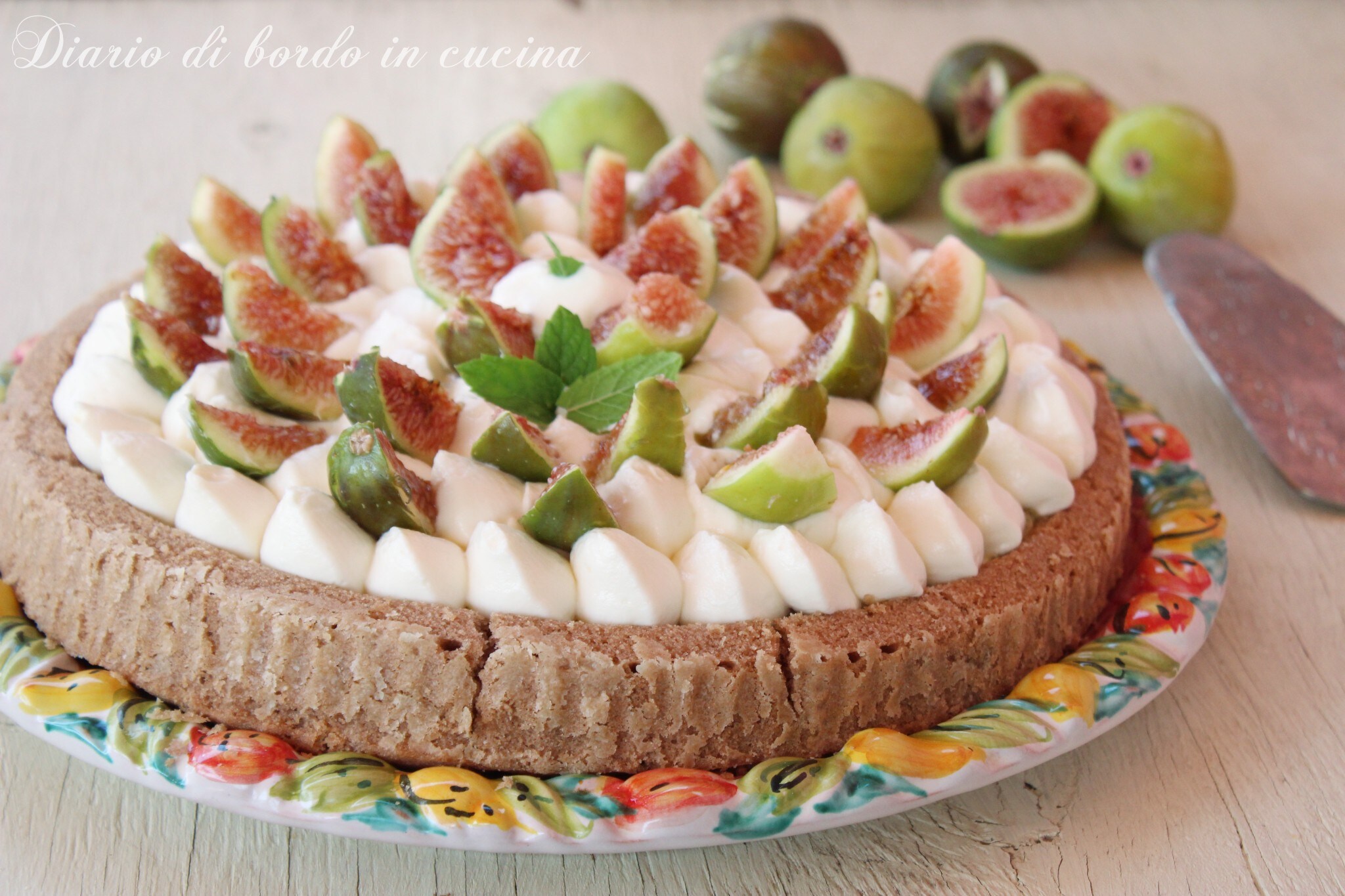Soft tart with caramelized figs and mascarpone cream