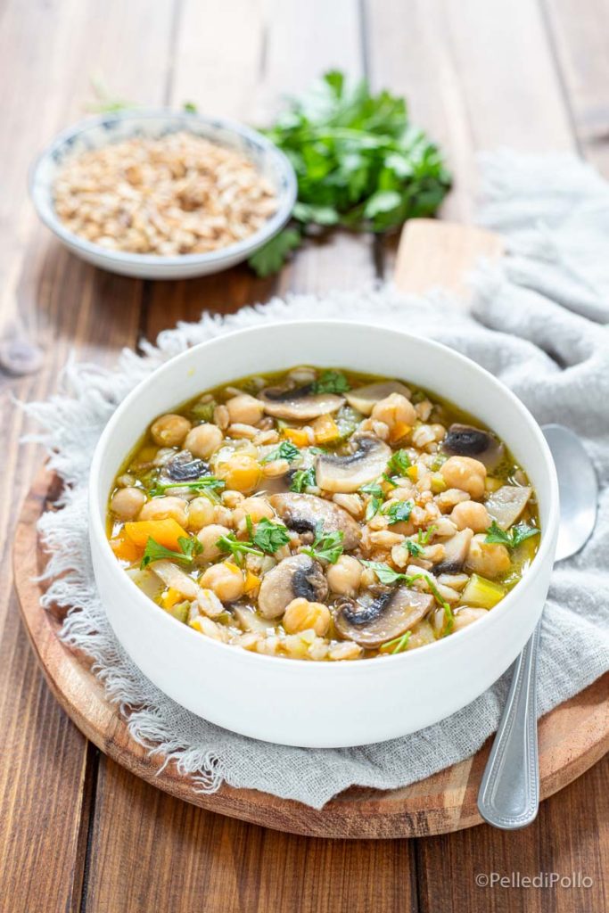 soup of chickpeas spelt mushrooms