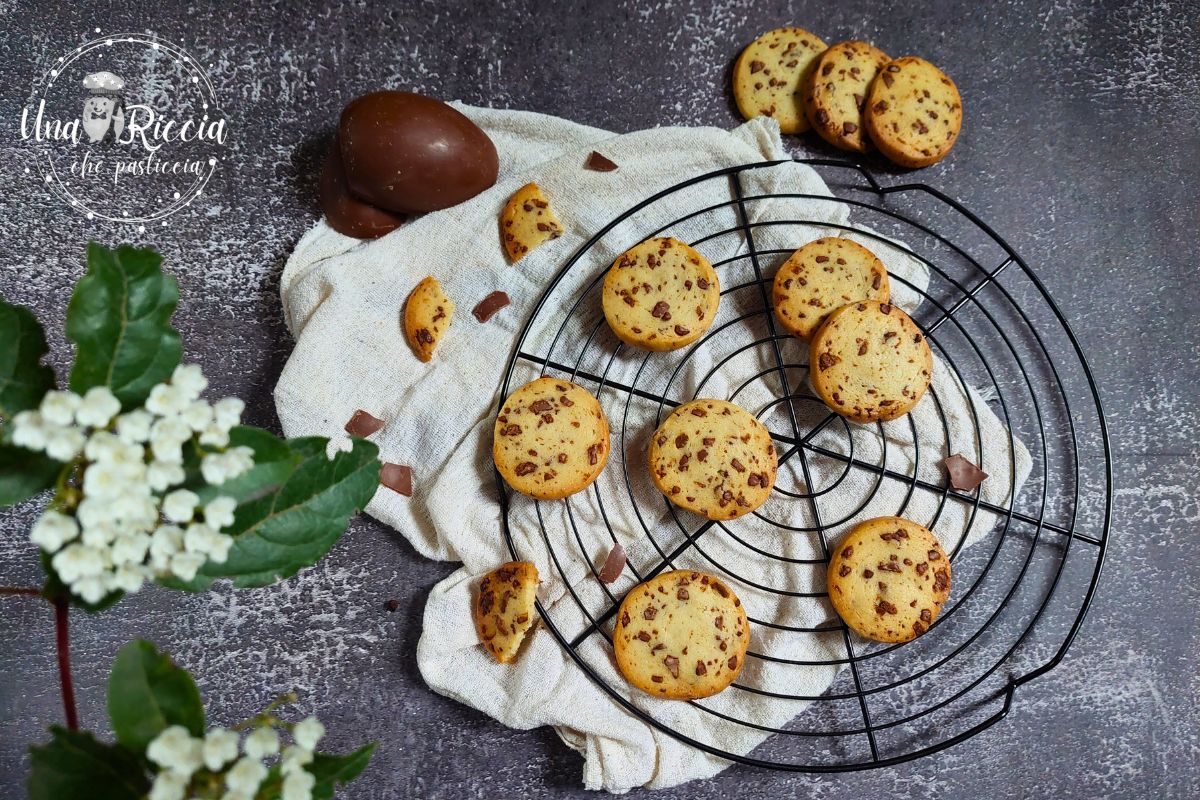 Stracciatella Shortbread Cookies