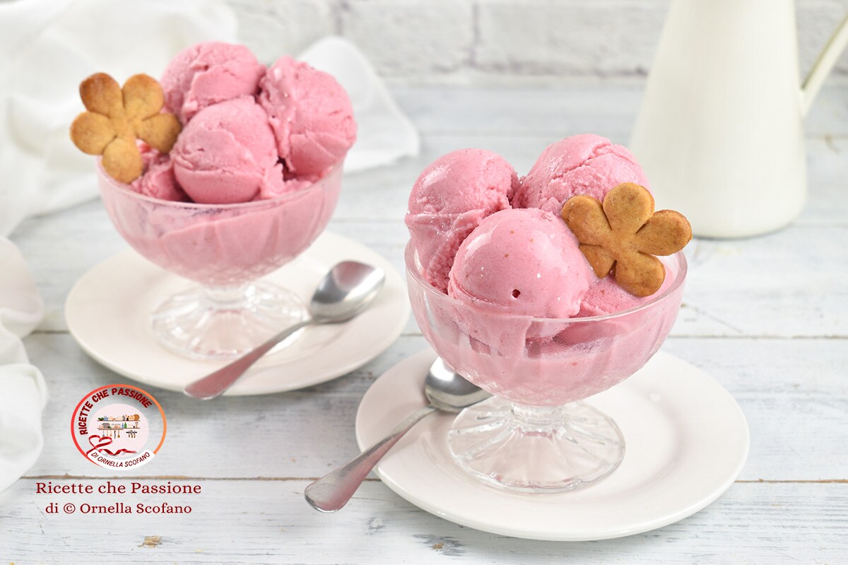 Homemade Strawberry Ice Cream with Only 3 Ingredients