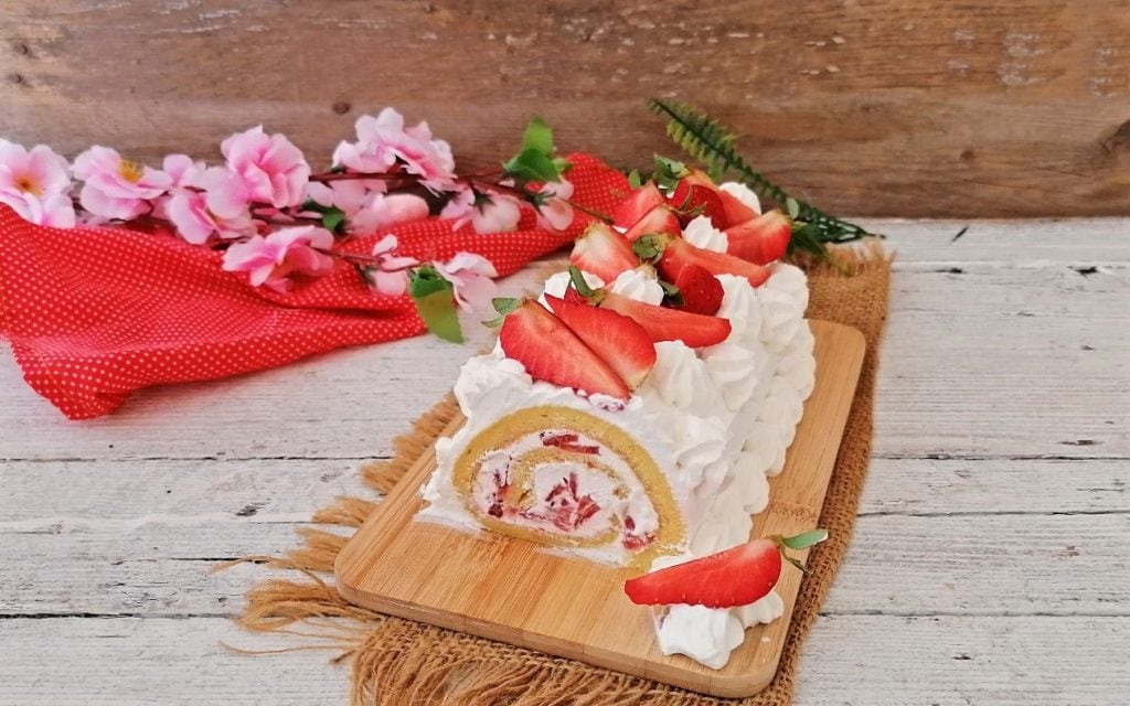 strawberry roll