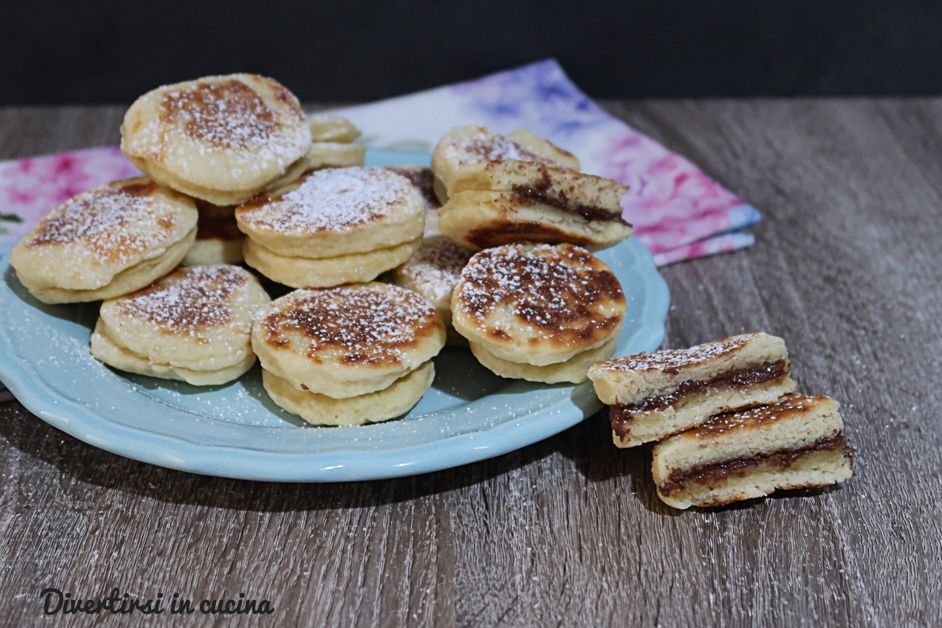 Stuffed Cookies Cooked in a Pan