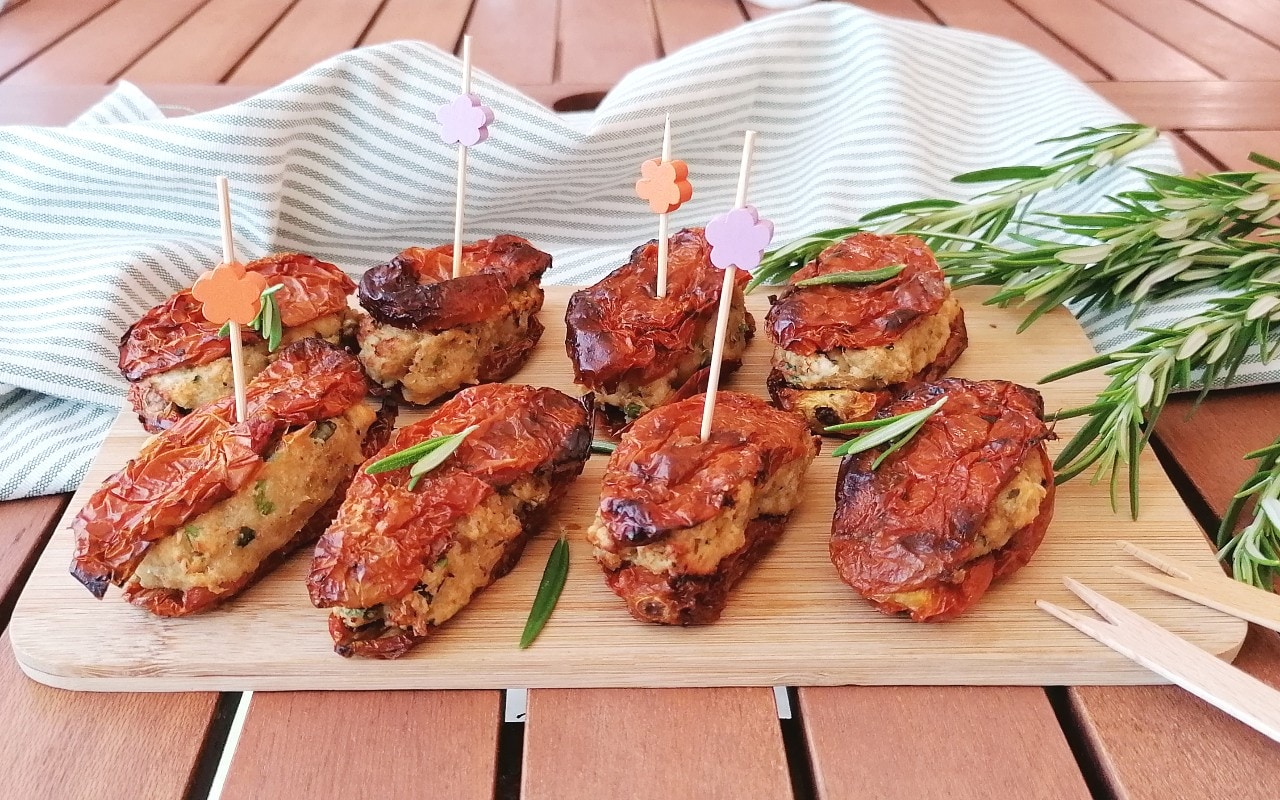 EASY AND QUICK STUFFED DRIED TOMATOES