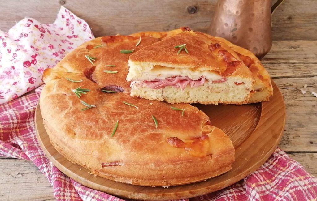 stuffed rustic cake