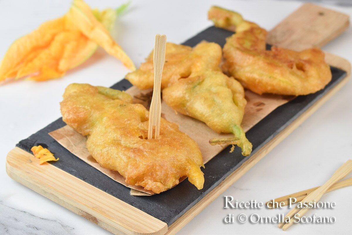 Stuffed Zucchini Flowers in Batter