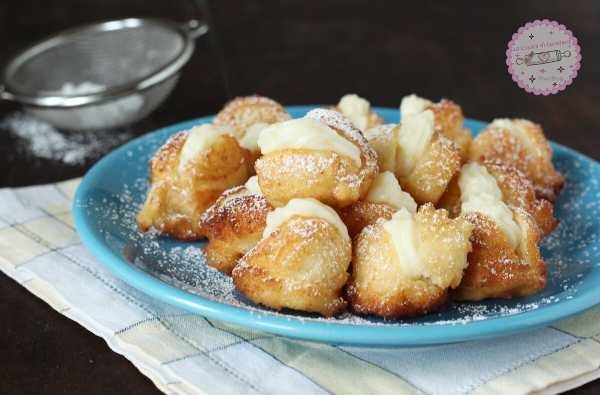 SWEET FRITTERS WITH CREAM