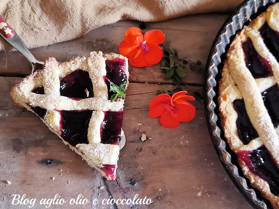TART WITH SHORTCRUST PASTRY AND WINE