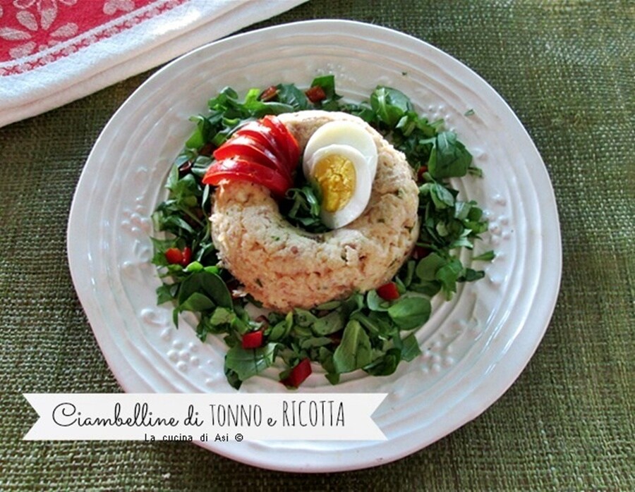 Tuna and Ricotta Mini Bundt Cakes