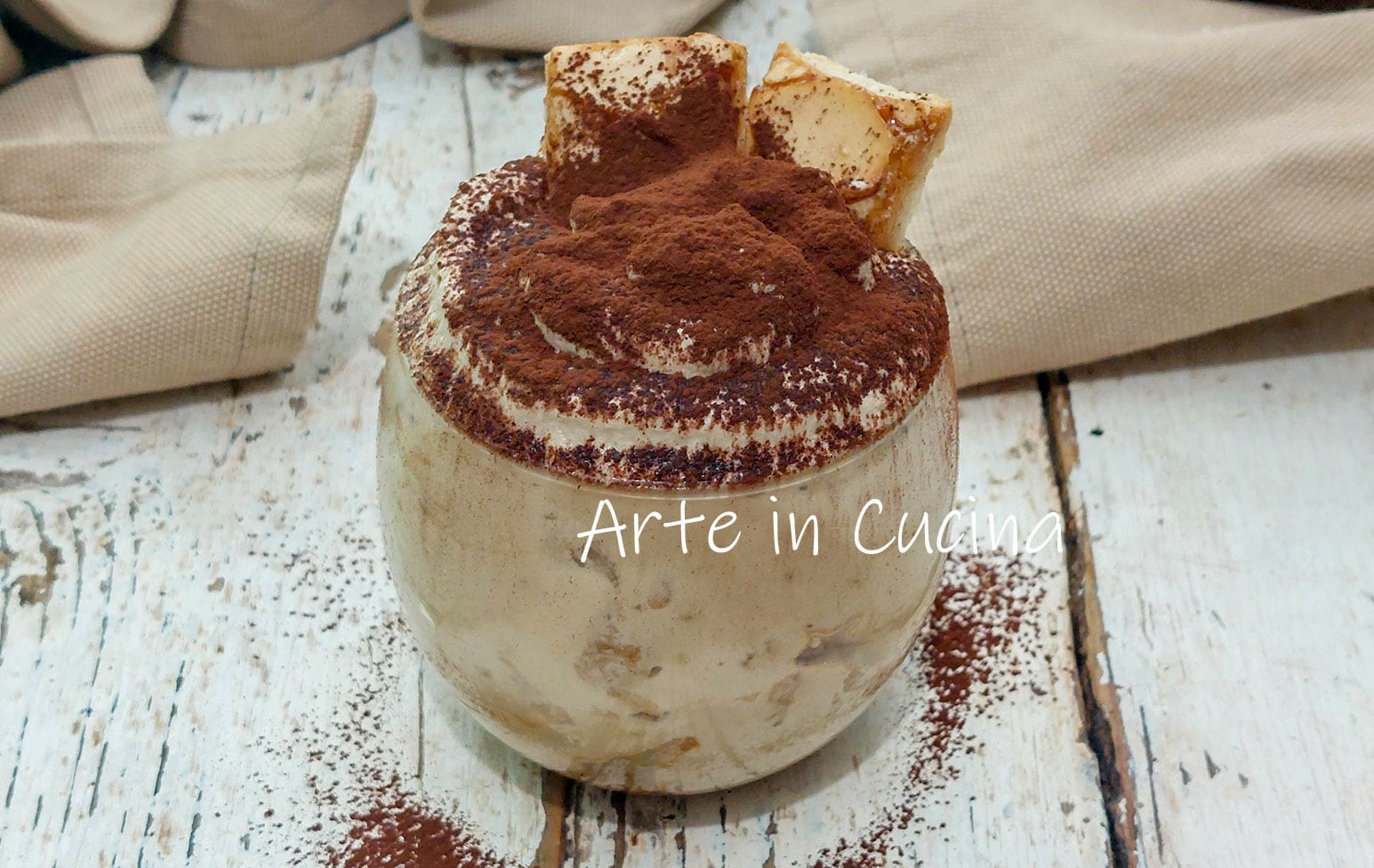 TIRAMISù CREAM and MASCARPONE with wafers