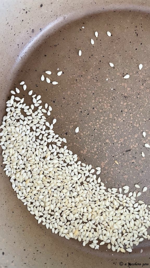 toasted sesame seeds