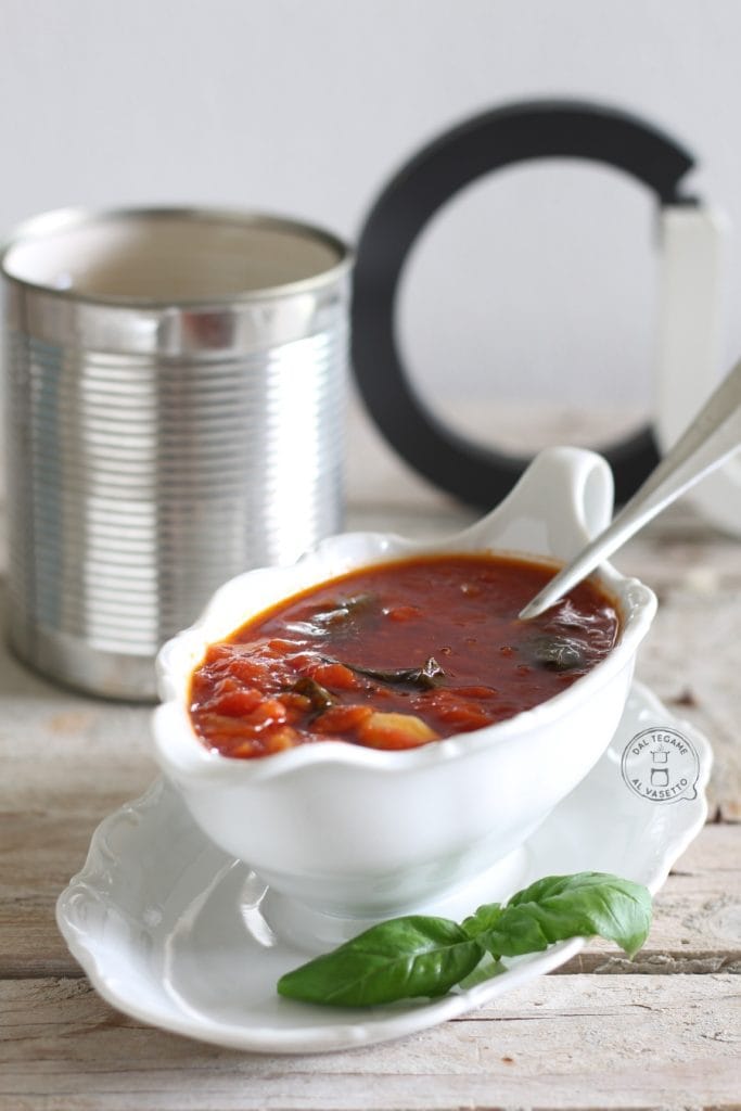 tomato sauce cooked in the multicooker