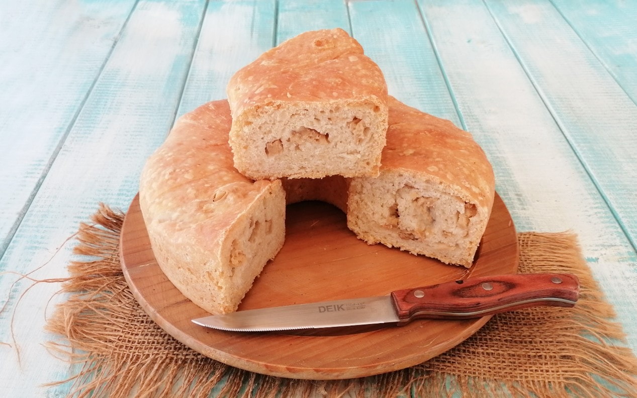 TORTANO WITH PORK SCRAPS