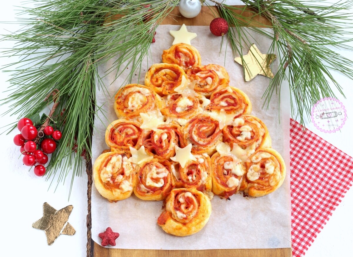 TREE OF STUFFED PINWHEELS, a perfect appetizer for the Holidays