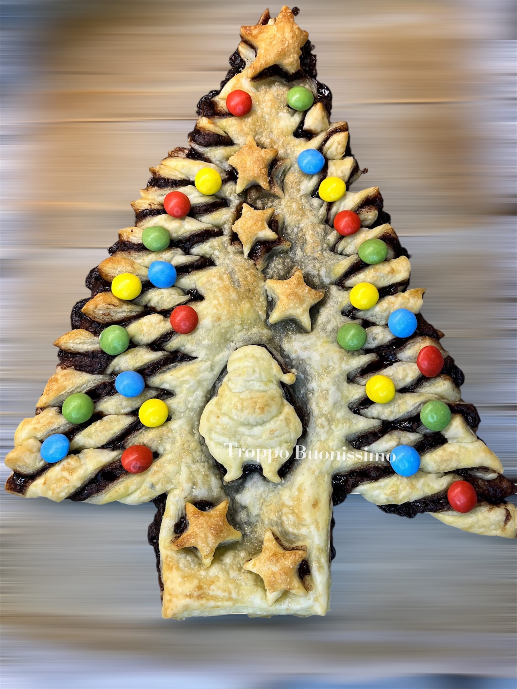Sweet Puff Pastry Christmas Tree