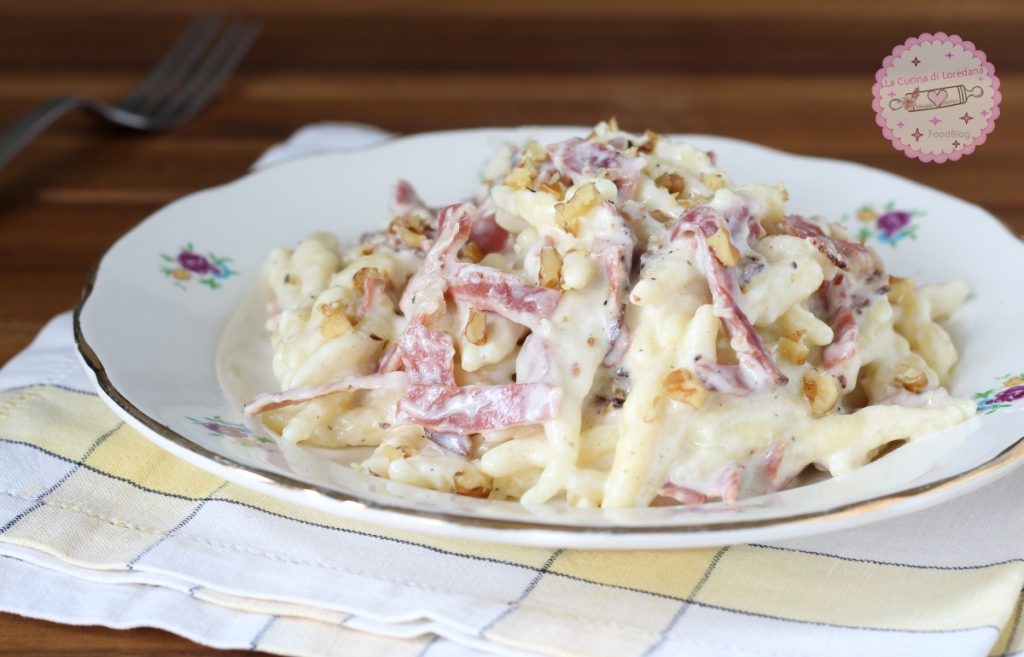 trofie with speck and walnuts
