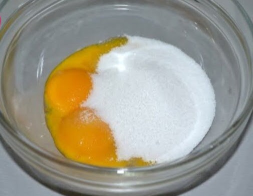 egg yolks sugar