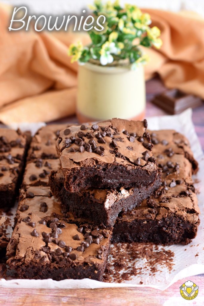 v_ American brownies with soft inside and crunchy crust recipe also gluten-free il chicco di mais