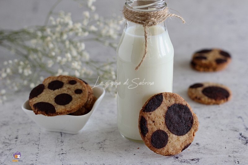 Walnut and Cocoa Shortbread Cookies