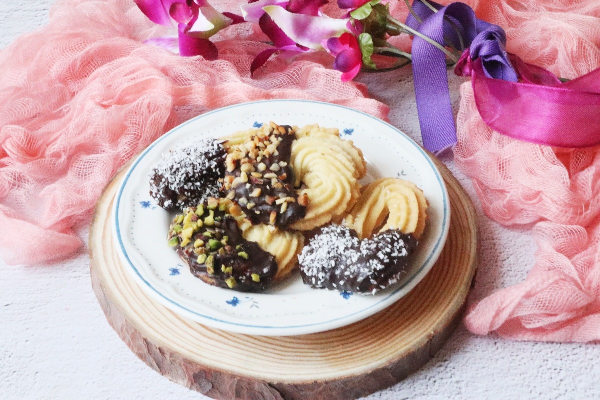 Whipped Shortbread Cookies