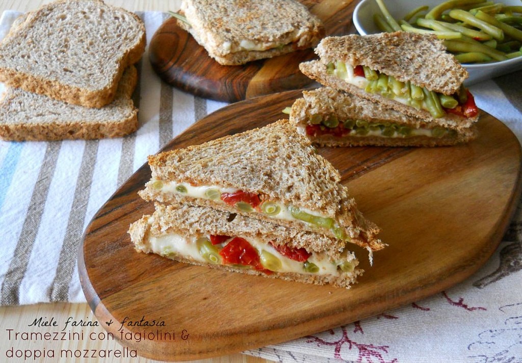 Whole Wheat Sandwiches with Green Beans and Double Mozzarella