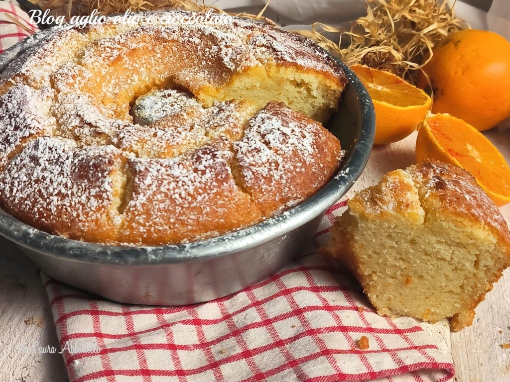 Yogurt and orange bundt cake five minutes all in one bowl, the bundt cake made with a spoon just like grandmothers used to do