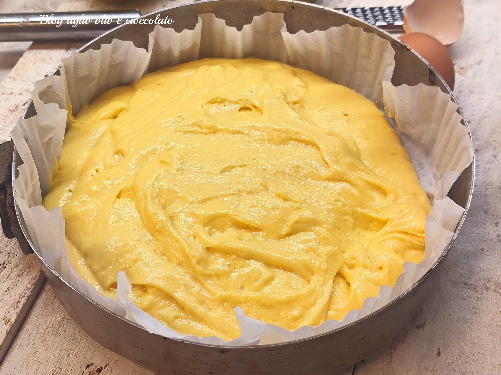 EASY HOMEMADE DESSERTS SIMPLE AND QUICK YOGURT CAKE BATTER YOU PREPARE IN A BOWL WITH A SPOON