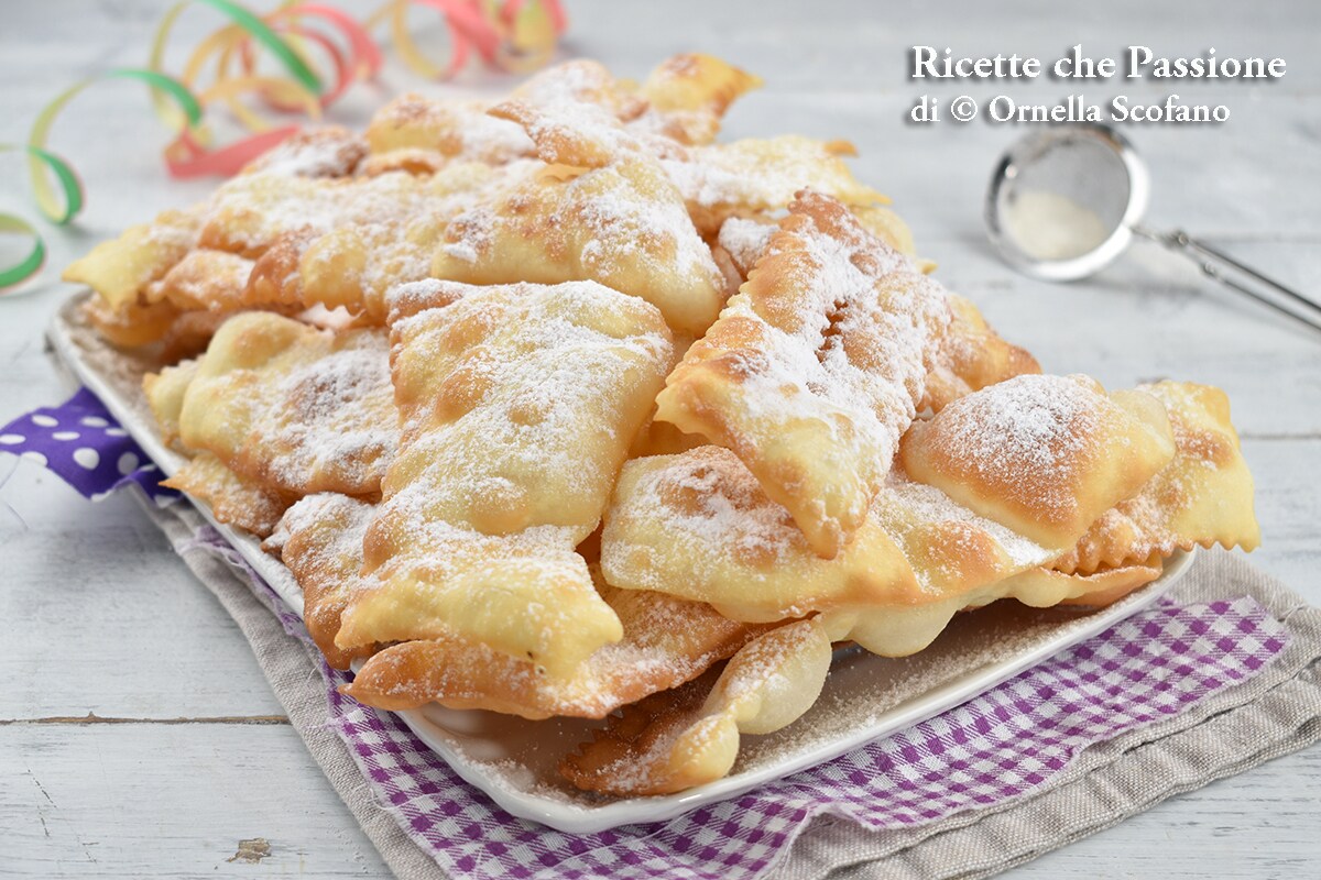 Yogurt Carnival Fritters without Eggs and Butter