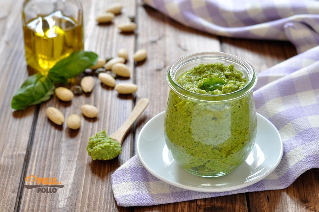 zucchini pesto with basil and almonds