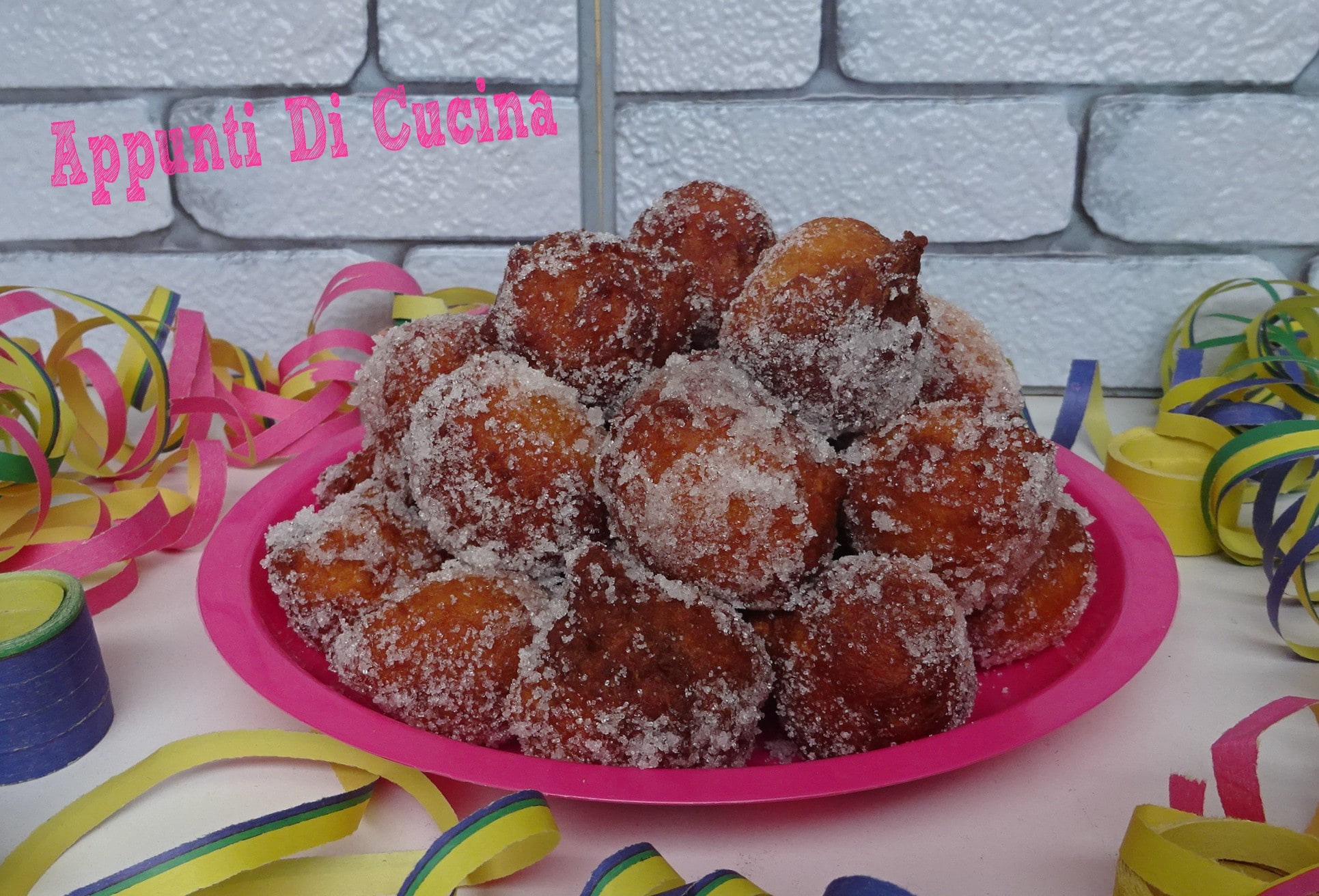 RICOTTA AND AMARETTO CASTAGNOLE