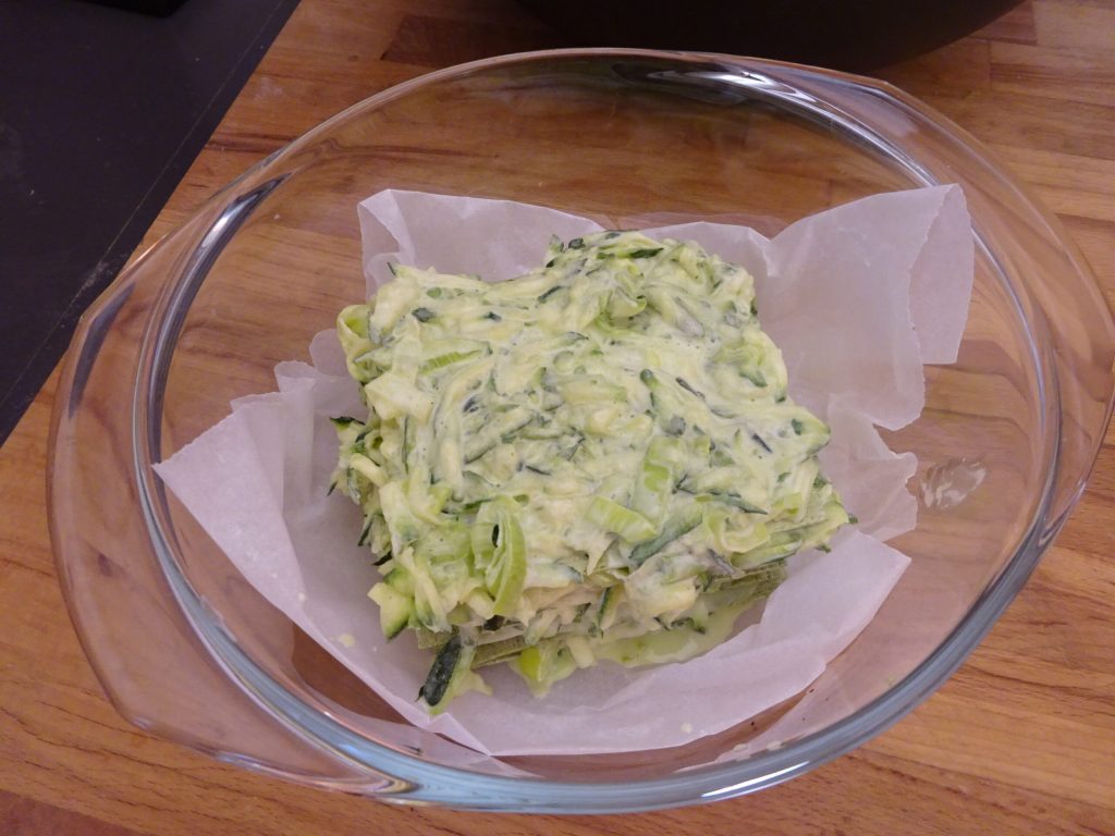 Green lasagna with leeks and zucchini