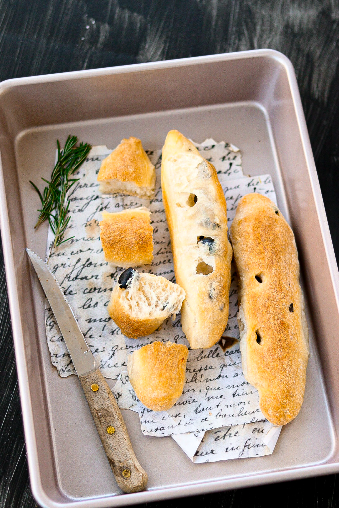 OLIVE BREAD LOAVES WITH YEAST AND SOURDOUGH
