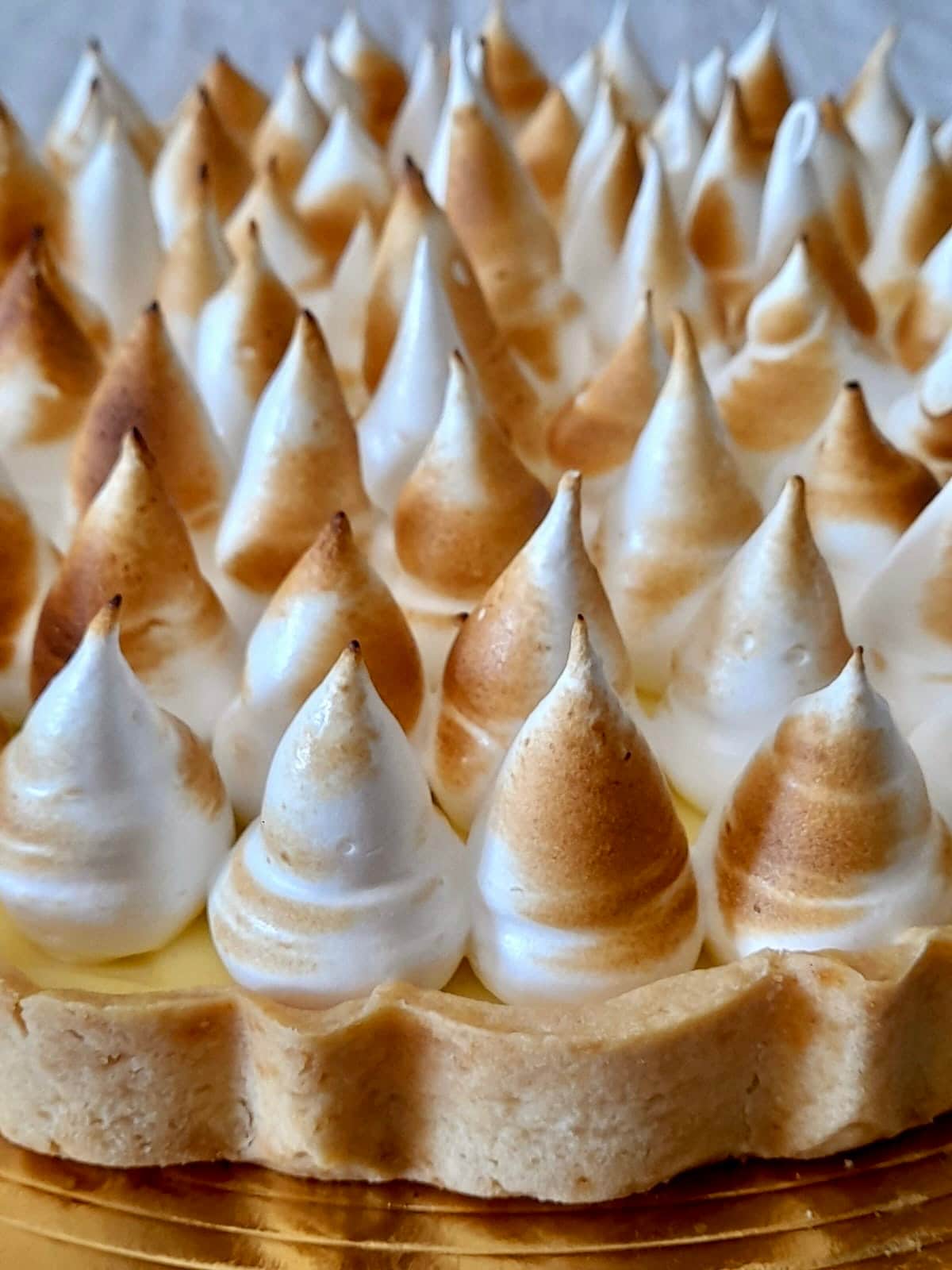 Lemon Meringue Tart: Fresh, Creamy and Delicious
